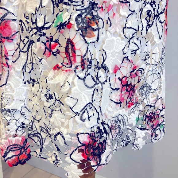 T Tahari lace floral dress - Picture 5 of 5